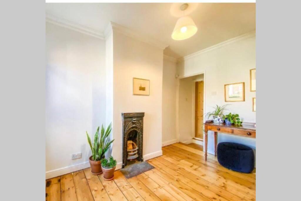 Beautiful Two Bed Victorian Terrace House Villa Norwich Bagian luar foto